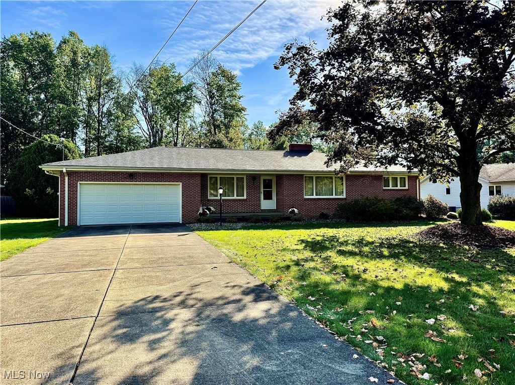 2140 Howland Wilson Road Northeast Warren, OH 44484 - Photo 5 of 47 Gallery Image 5