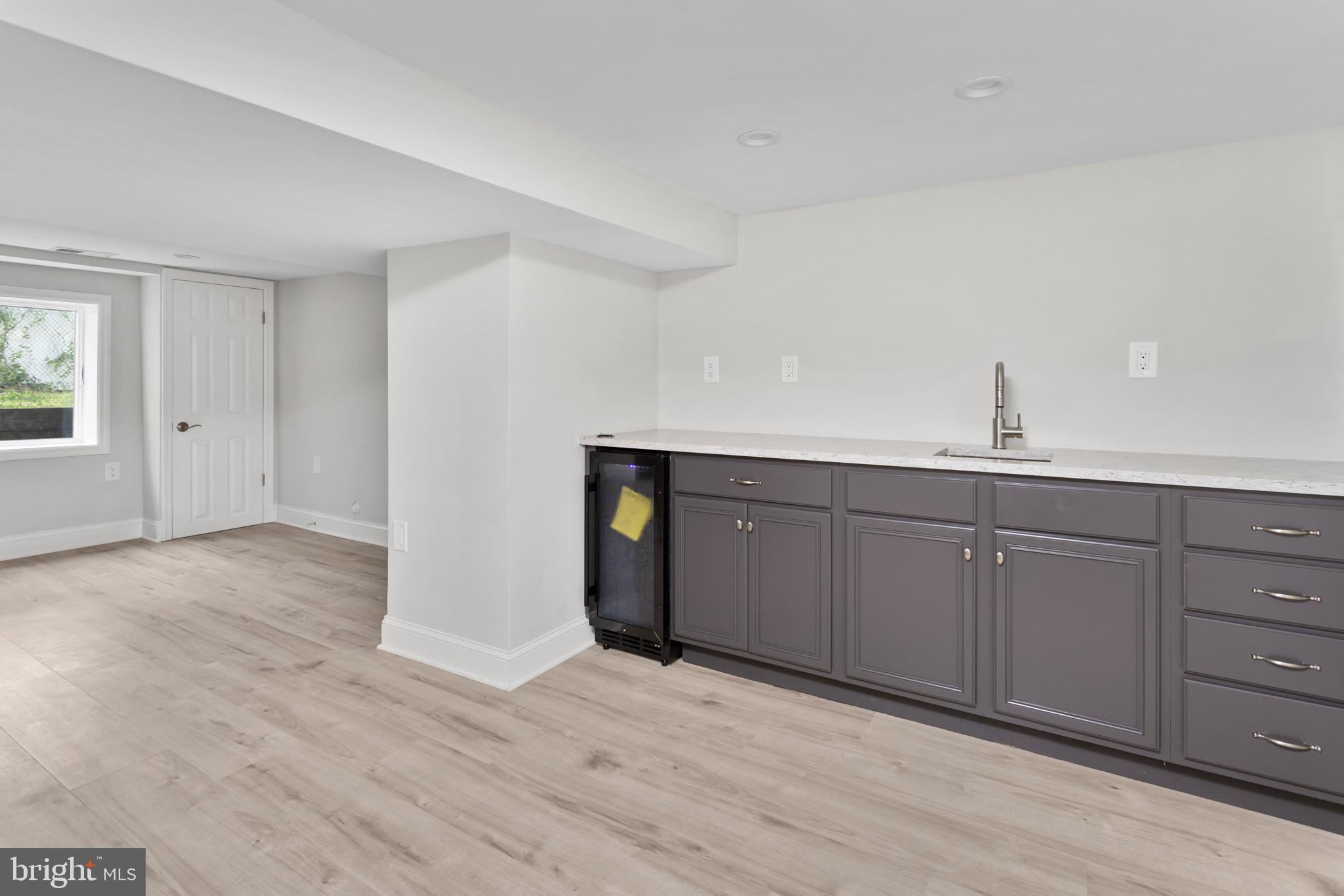256 Ewingville Road Ewing, NJ 08638 - Photo 25 of 38