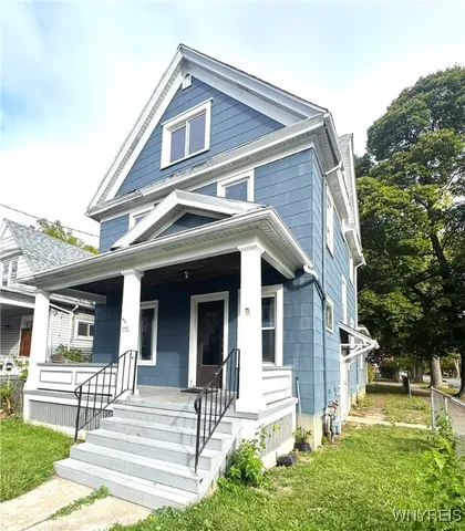 $975 | 1970 Whitney Avenue, Niagara Falls, NY 14301