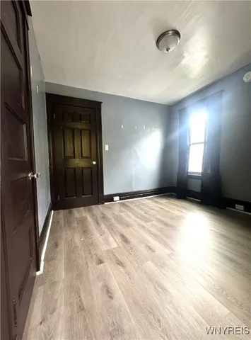 $975 | 1970 Whitney Avenue, Niagara Falls, NY 14301