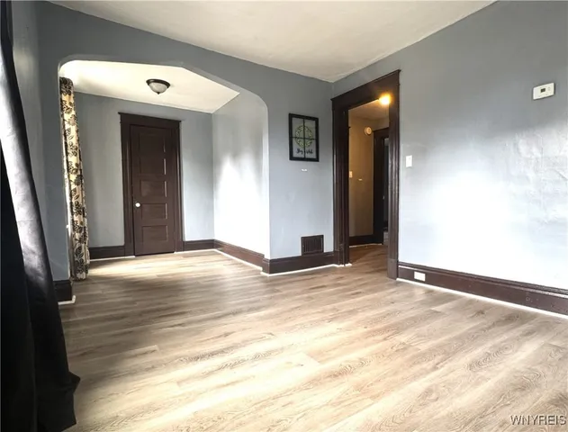 $975 | 1970 Whitney Avenue, Niagara Falls, NY 14301