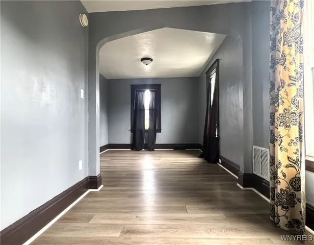 $975 | 1970 Whitney Avenue, Niagara Falls, NY 14301