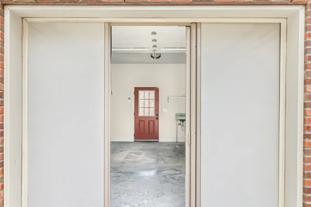 $1,250,000 | 610 Farrell Parkway, Nashville, TN 37220