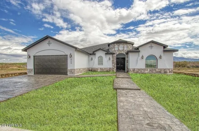 $976,800 | 7213 Cimarron Rim Drive, El Paso, TX 79911