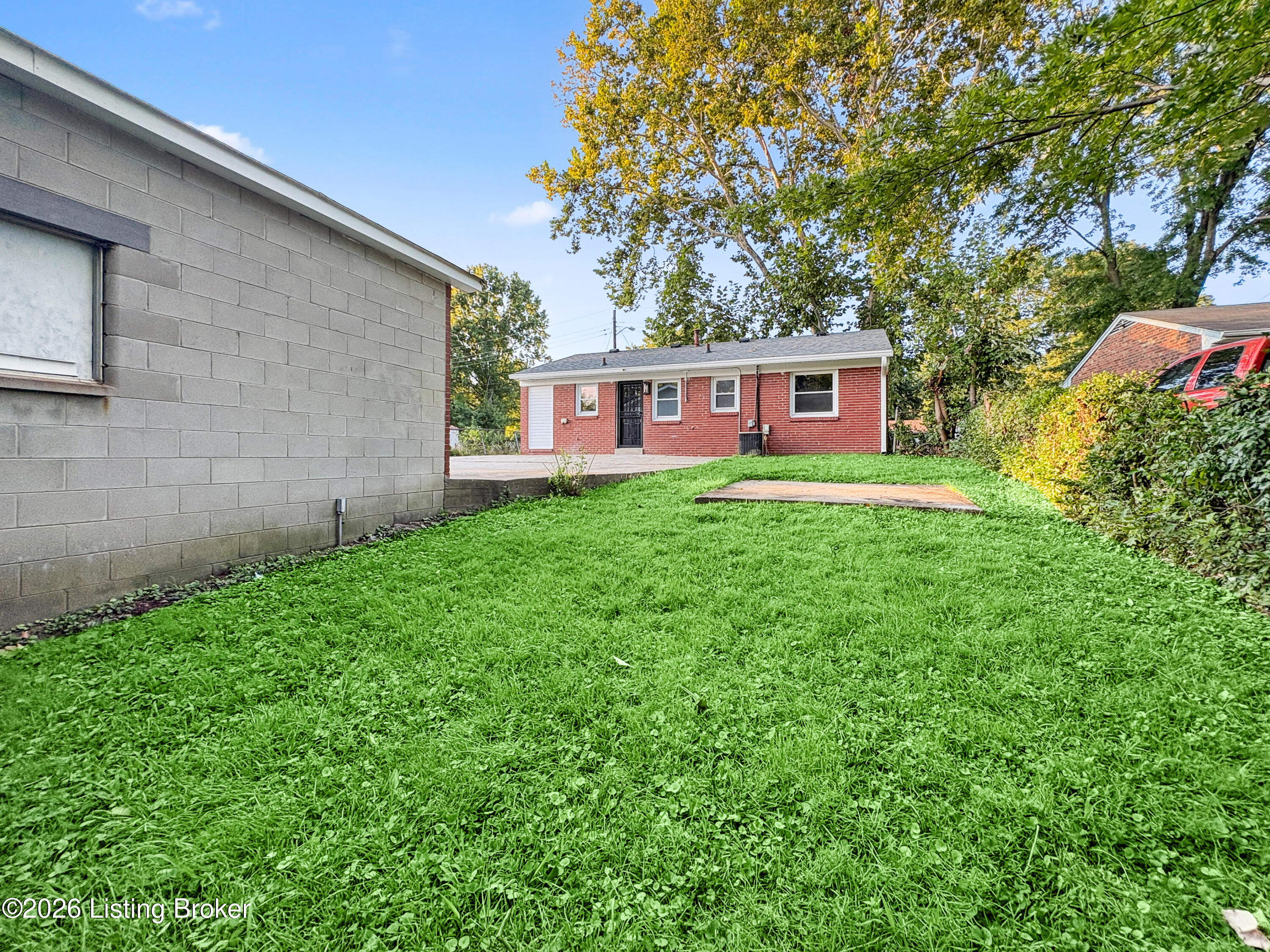 4502 Balaton Drive Louisville, KY 40219 - Photo 33 of 40 13