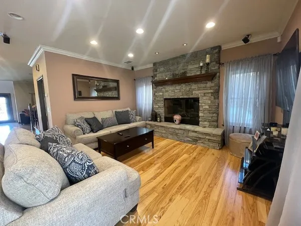 $1,559,000 | 10066 Golden Oaks Avenue, Tujunga, CA 91042