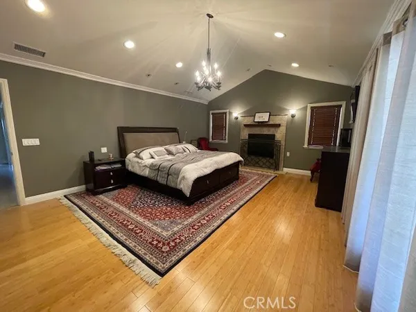 $1,559,000 | 10066 Golden Oaks Avenue, Tujunga, CA 91042