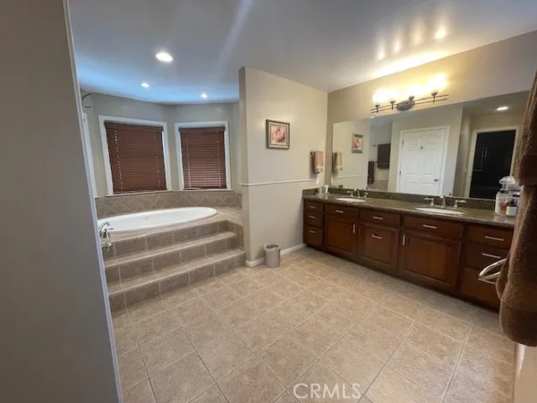 $1,559,000 | 10066 Golden Oaks Avenue, Tujunga, CA 91042