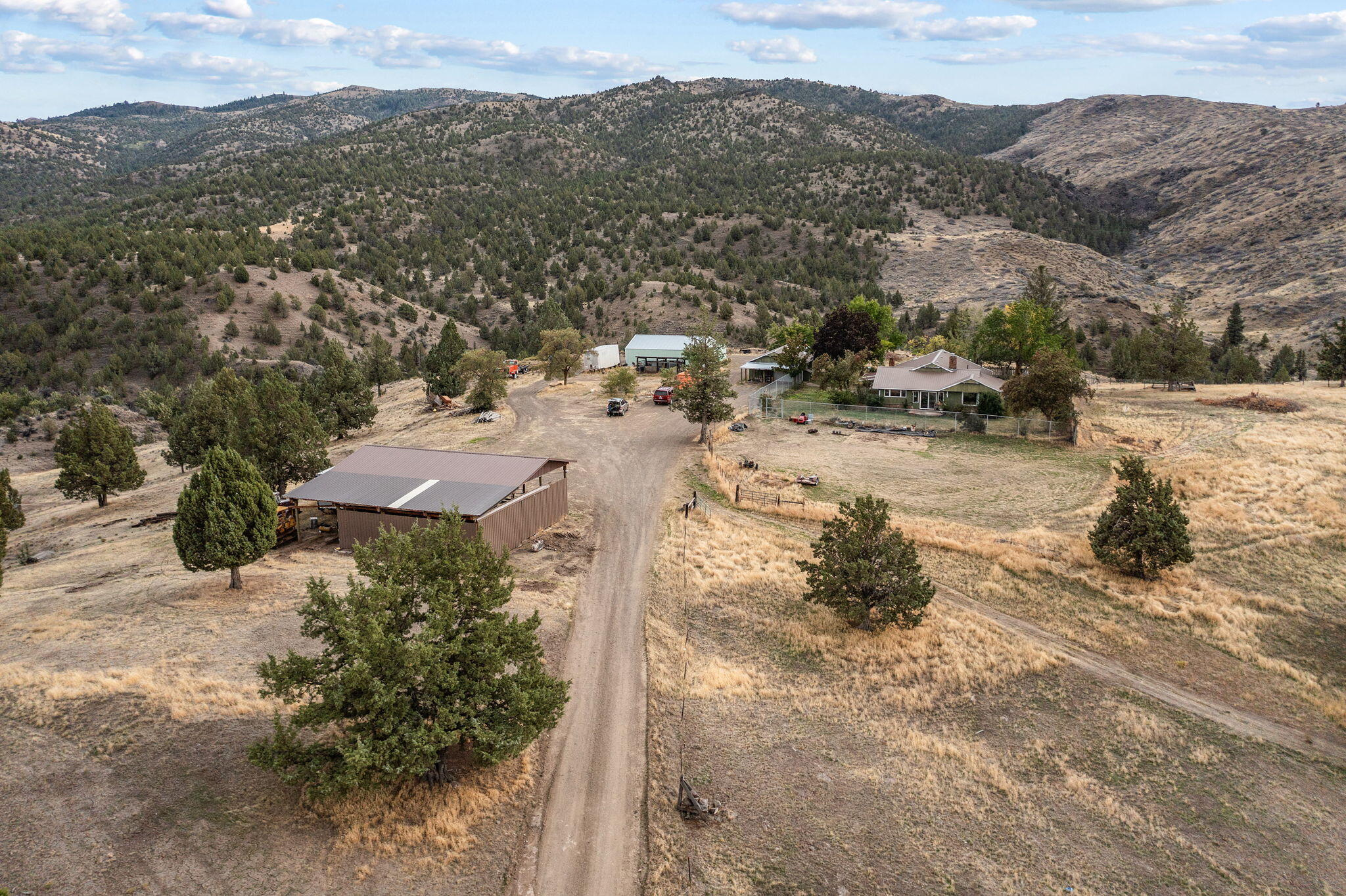 19369 Highway 26 Mitchell, OR 97750 - Photo 48 of 60 2025_09_30_19369_us26_mitchell-drone-5