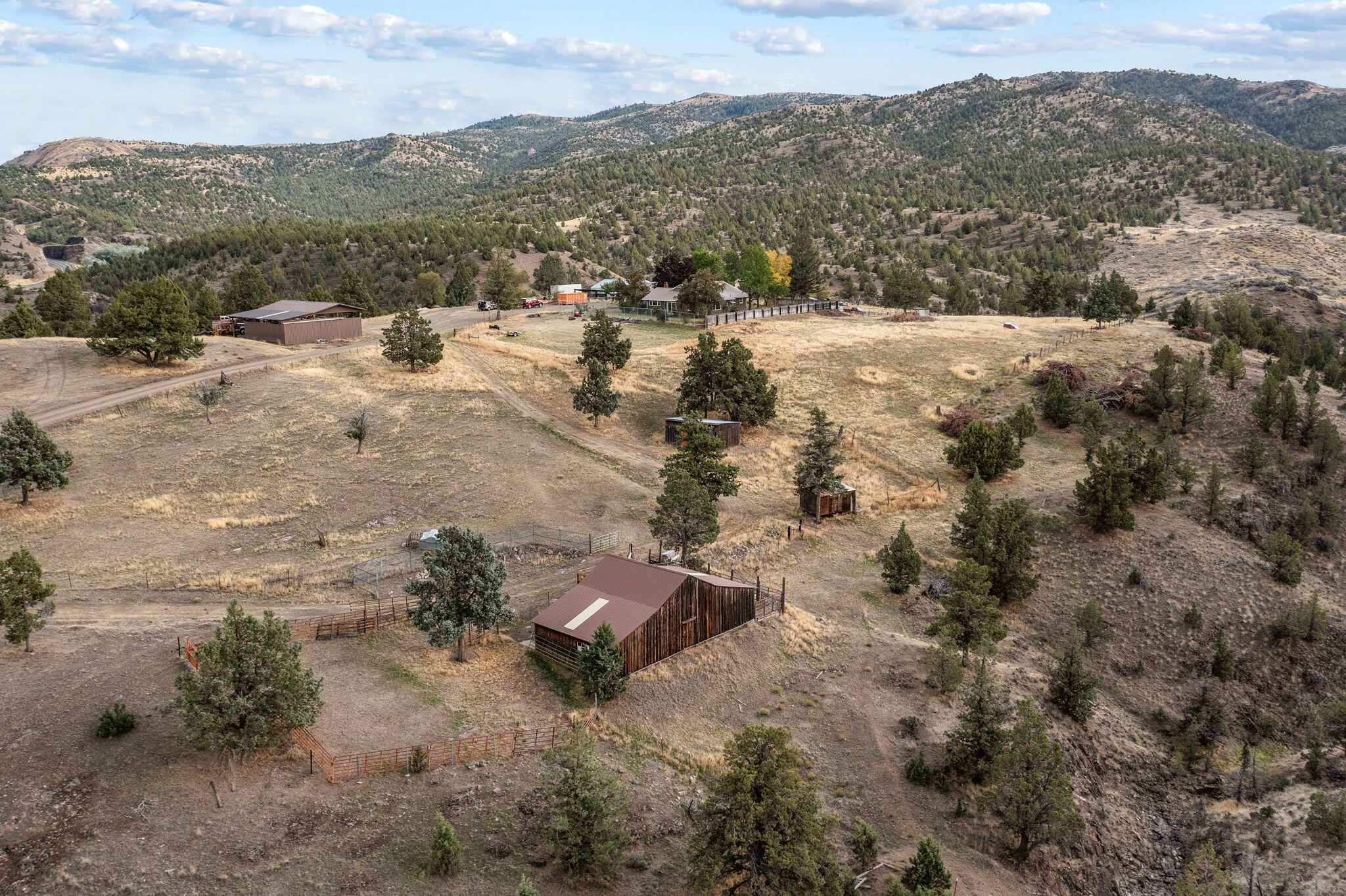 19369 Highway 26 Mitchell, OR 97750 - Photo 59 of 60 2025_09_30_19369_us26_mitchell-drone-24