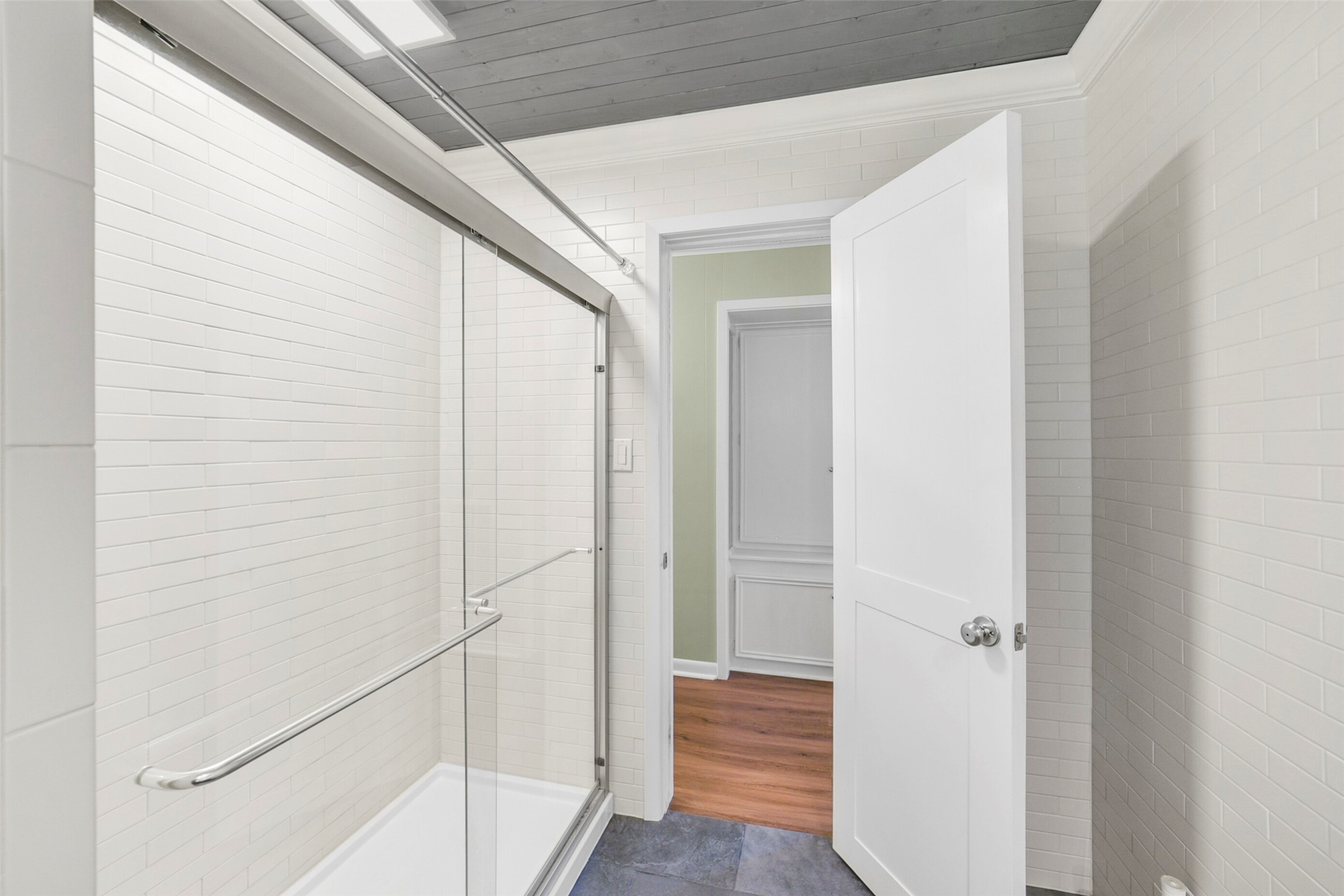 10313 South Williams Road Conroe, TX 77303 - Photo 33 of 48 Spacious shower in hall bathroom