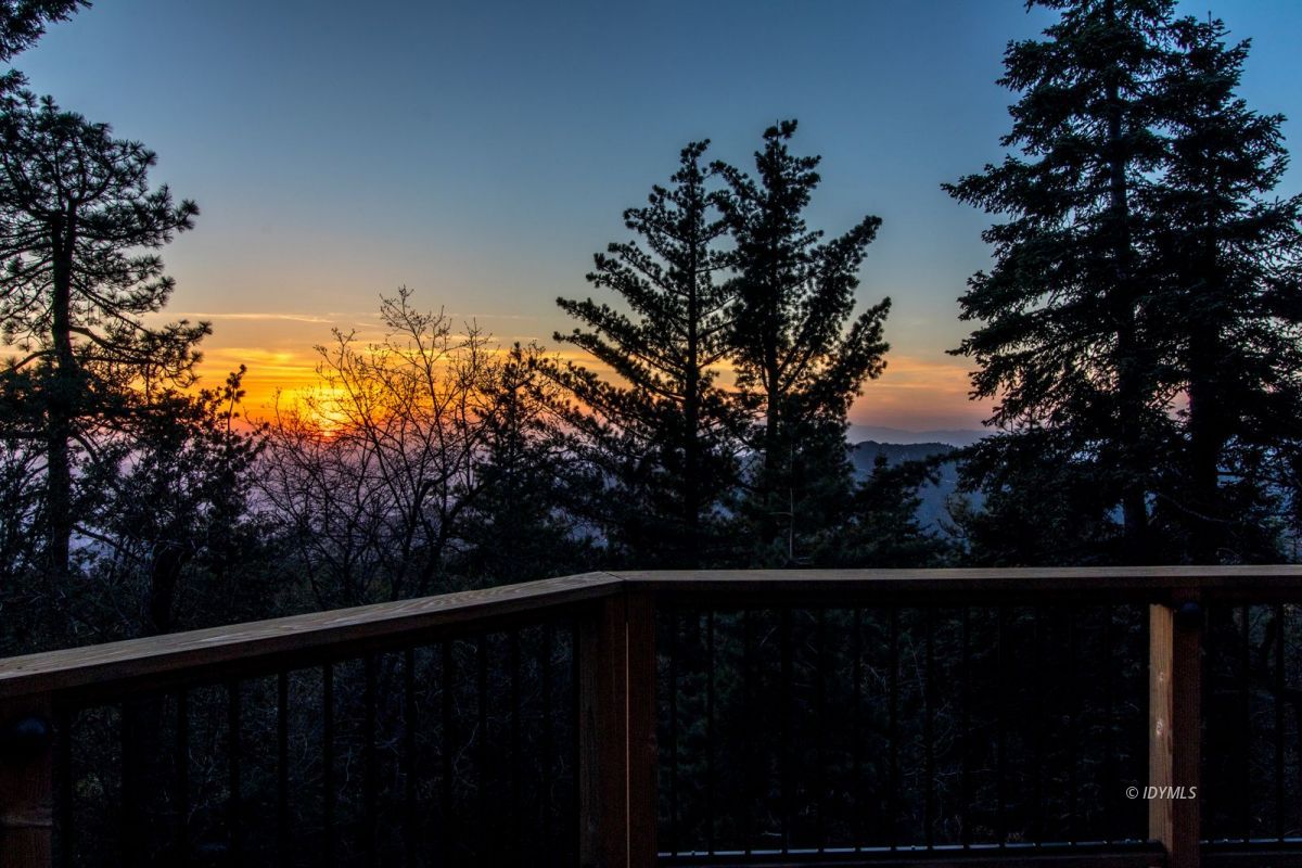 25281 Deer Path Road Pine Cove, CA 92549 - Photo 5 of 42 a view of a balcony