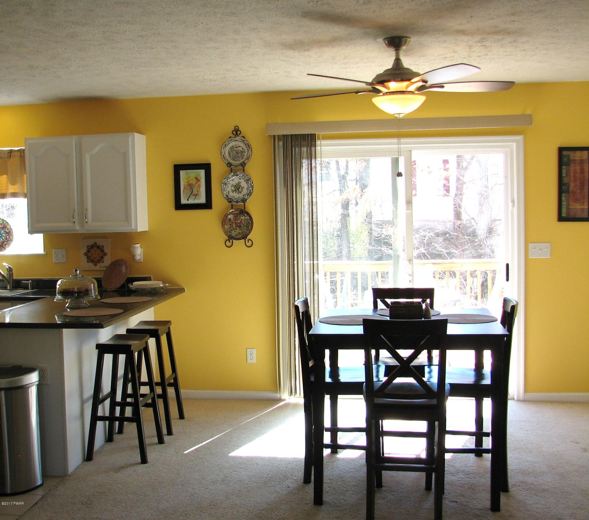 7-dining area