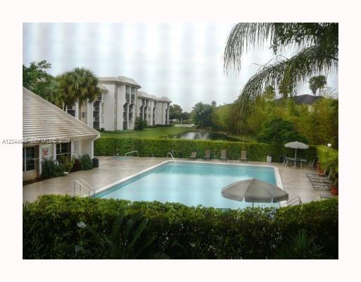 731 North Pine Island Road, Unit 305 Plantation, FL 33324 - Photo 15 of 18