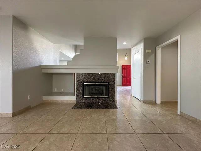 $2,300 | 6987 Wineberry Drive, Las Vegas, NV 89119