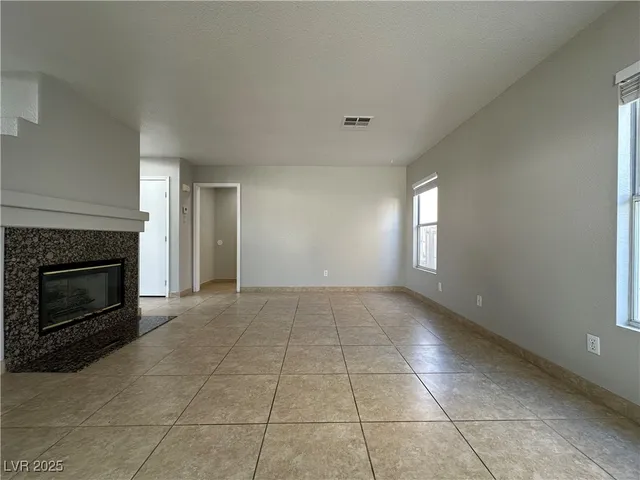 $2,300 | 6987 Wineberry Drive, Las Vegas, NV 89119