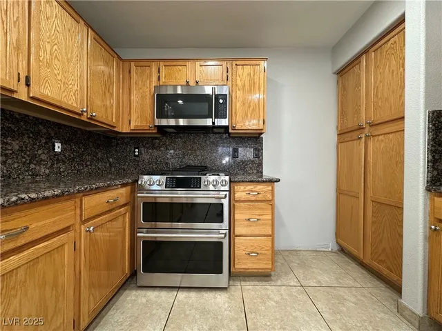 $2,300 | 6987 Wineberry Drive, Las Vegas, NV 89119