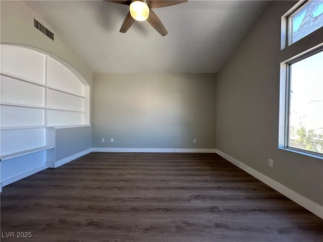 $2,300 | 6987 Wineberry Drive, Las Vegas, NV 89119