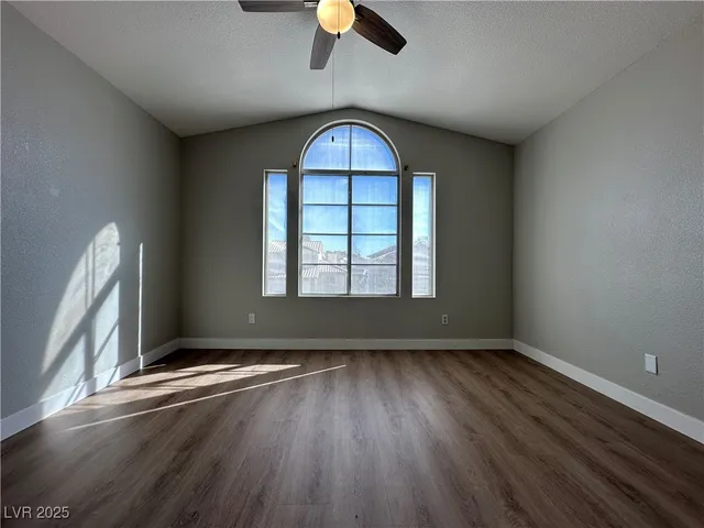 $2,300 | 6987 Wineberry Drive, Las Vegas, NV 89119