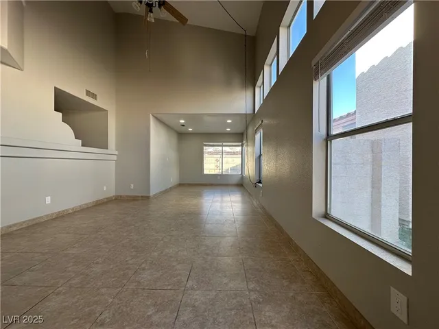 $2,300 | 6987 Wineberry Drive, Las Vegas, NV 89119