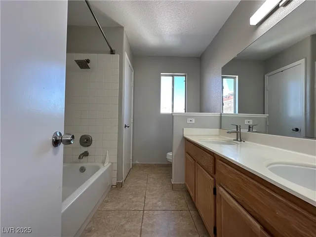 $2,300 | 6987 Wineberry Drive, Las Vegas, NV 89119