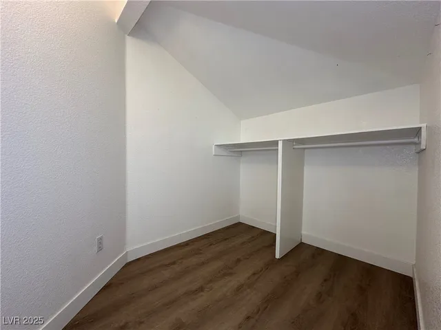 $2,300 | 6987 Wineberry Drive, Las Vegas, NV 89119