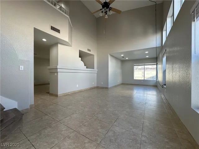 $2,300 | 6987 Wineberry Drive, Las Vegas, NV 89119