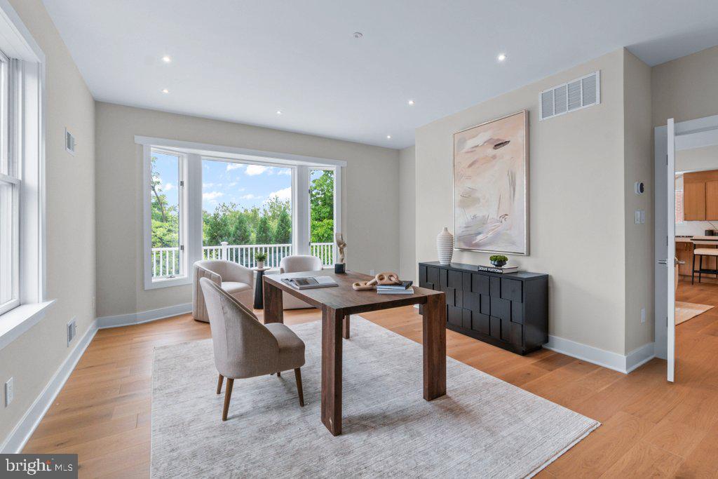 6002 Onondaga Road Bethesda, MD 20816 - Photo 31 of 70