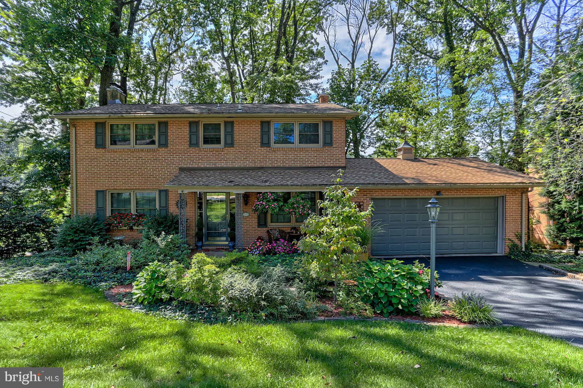 2656 Cambridge Road York, PA 17402 - Photo 1 of 33 Gallery Image 1