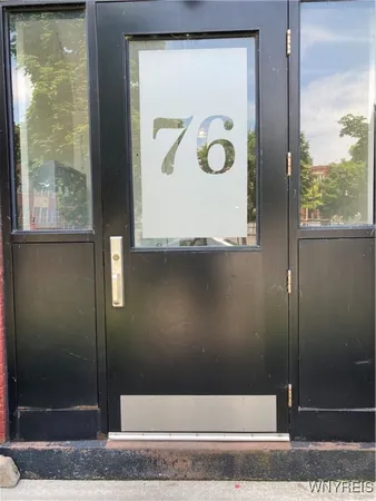 $925 | 76 Tracy Street, Unit 4, Buffalo, NY 14201
