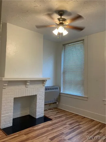 $925 | 76 Tracy Street, Unit 4, Buffalo, NY 14201