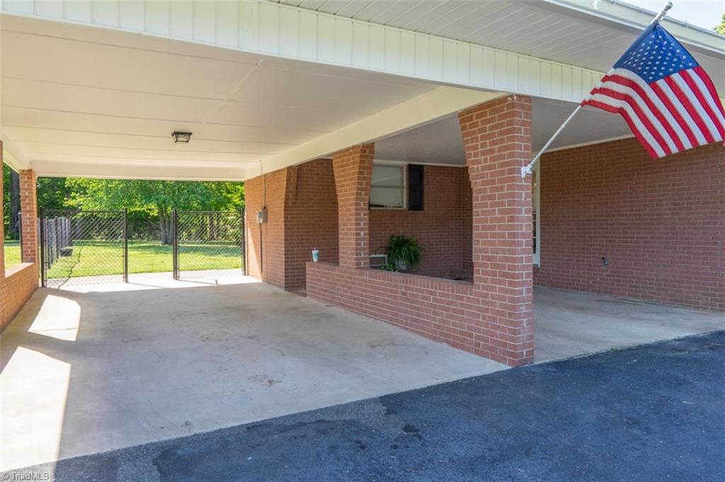 855 North County Home Road Lexington, NC 27292 - Photo 4 of 30 Gallery Image 4