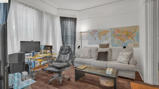 $649,000 | 1071 59th Street, Oakland, CA 94608