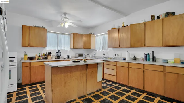 $649,000 | 1071 59th Street, Oakland, CA 94608