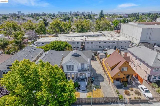 $649,000 | 1071 59th Street, Oakland, CA 94608