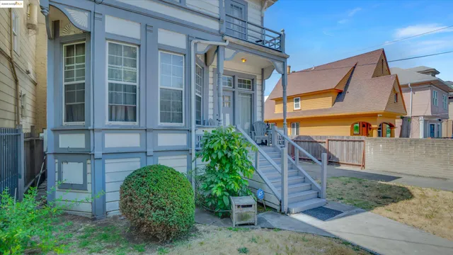 $649,000 | 1071 59th Street, Oakland, CA 94608