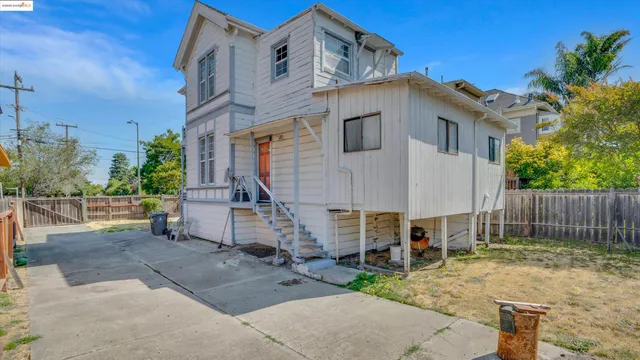 $649,000 | 1071 59th Street, Oakland, CA 94608