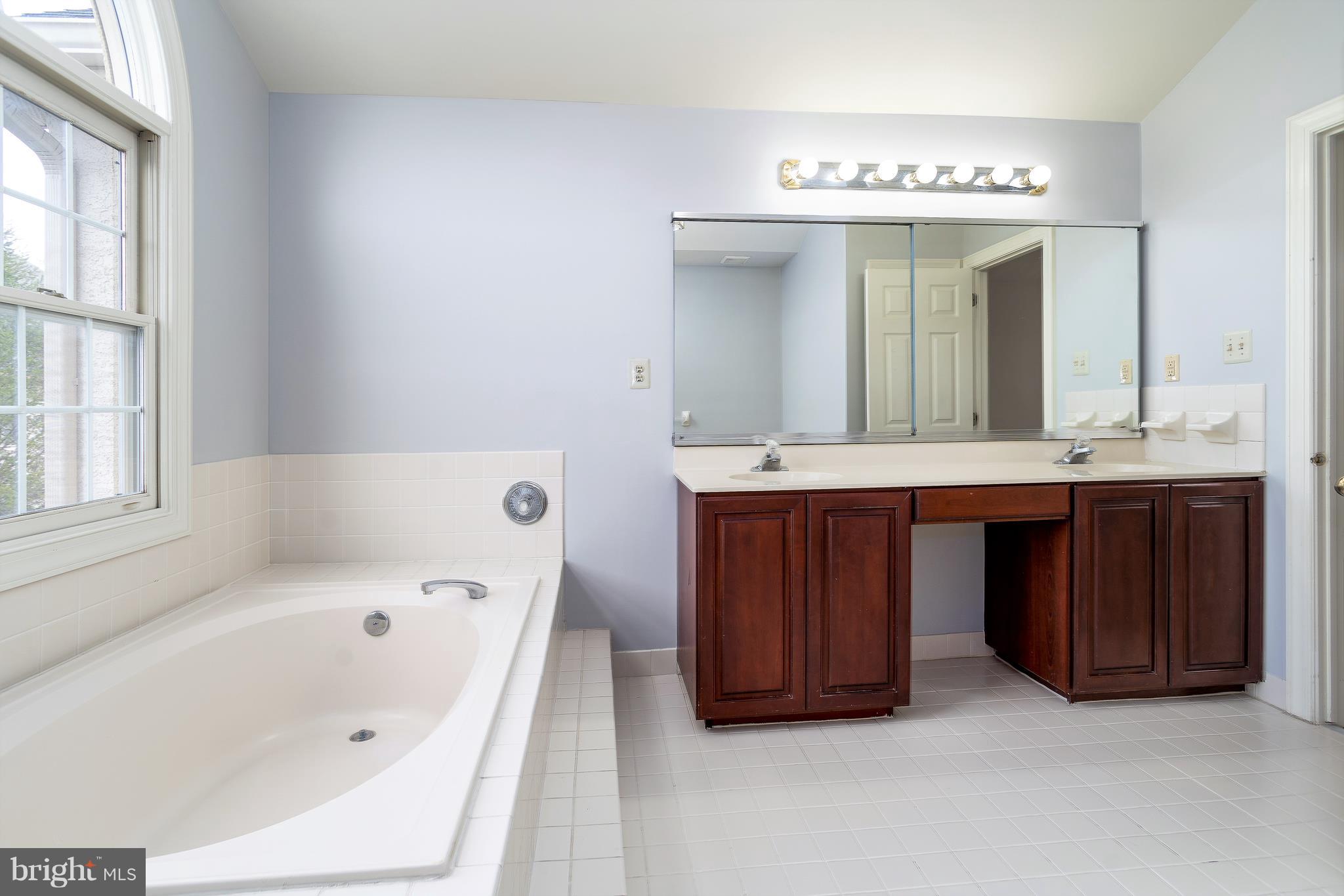 5 Granville Way Exton, PA 19341 - Photo 19 of 26 Master Bath