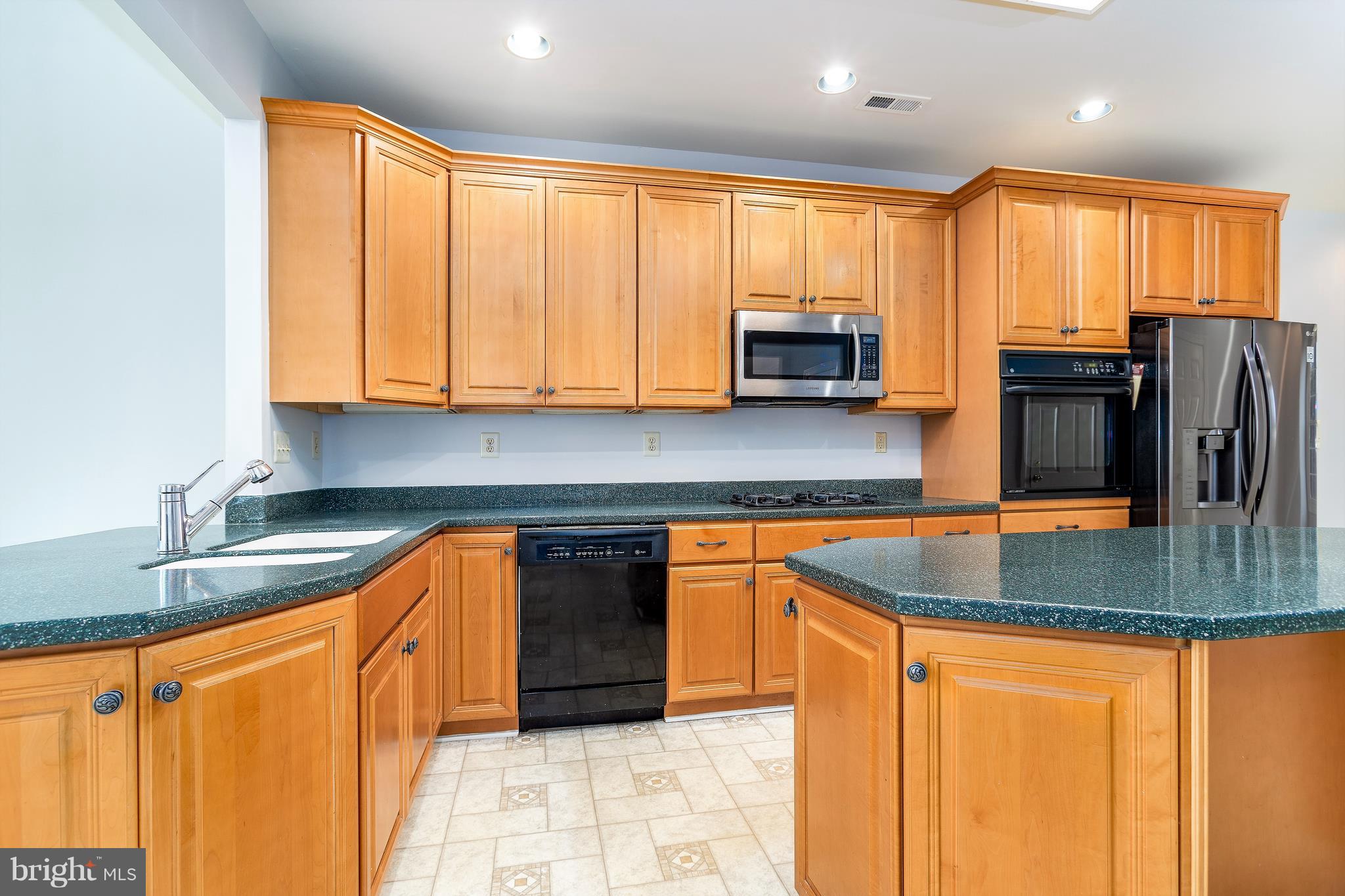 5 Granville Way Exton, PA 19341 - Photo 9 of 26 Kitchen