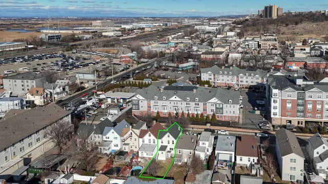 $4,350 | 1709 48th Street, North Bergen, NJ 07047