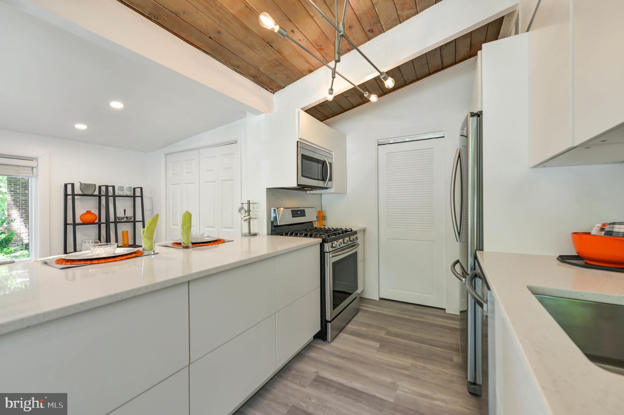 2619 Henderson Avenue Silver Spring, MD 20902 - Photo 12 of 37