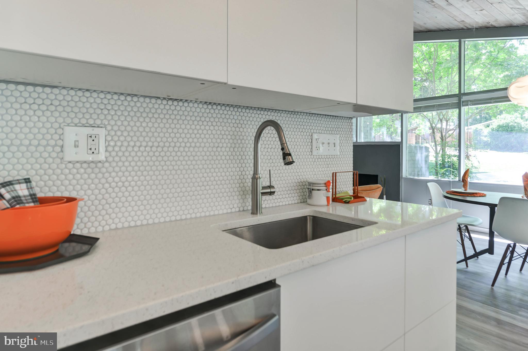 2619 Henderson Avenue Silver Spring, MD 20902 - Photo 13 of 37