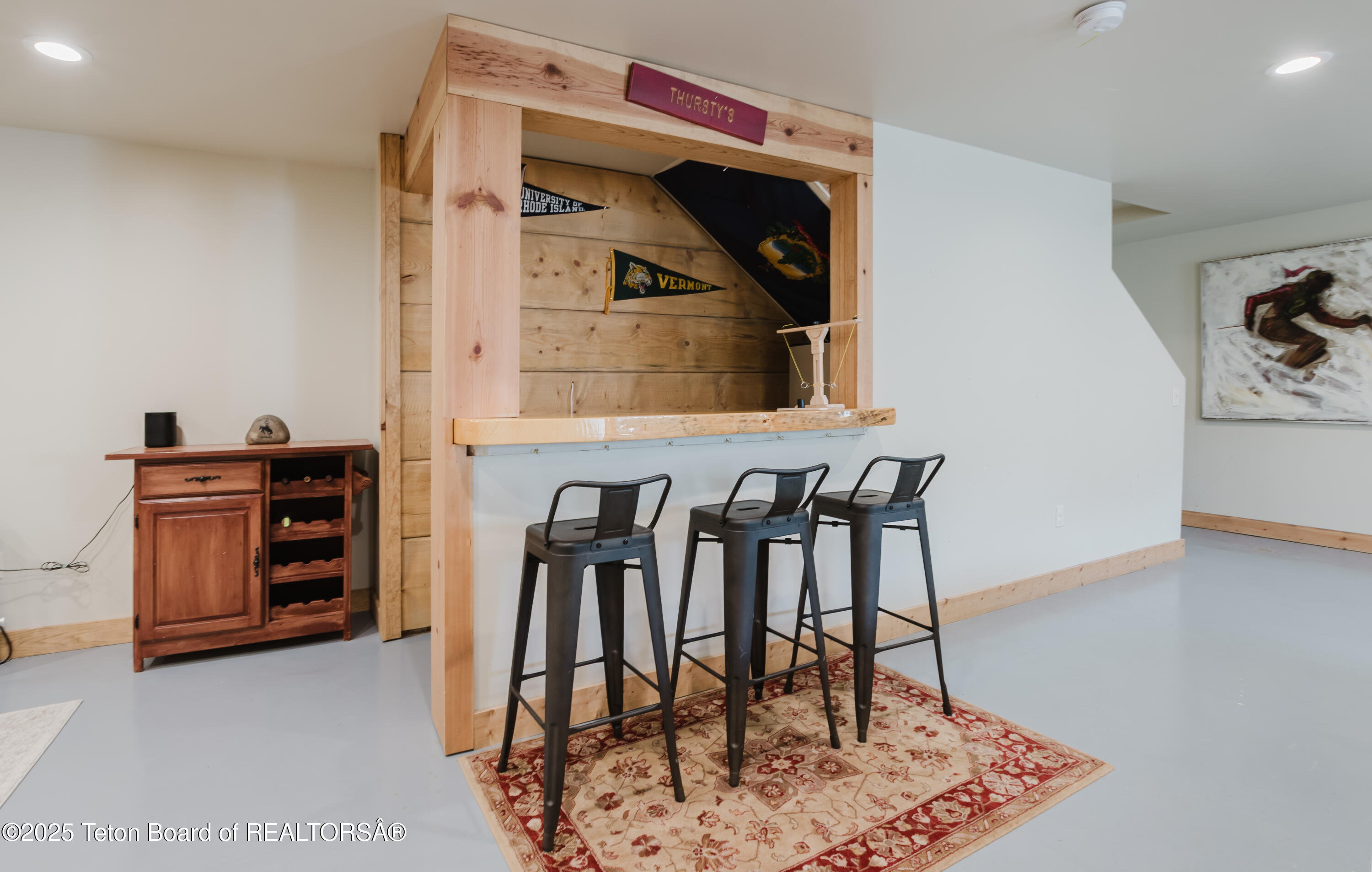 222 River Bench Road Alpine, WY 83128 - Photo 16 of 28 bar