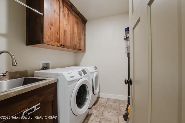 $749,000 | 222 River Bench Road, Alpine, WY 83128