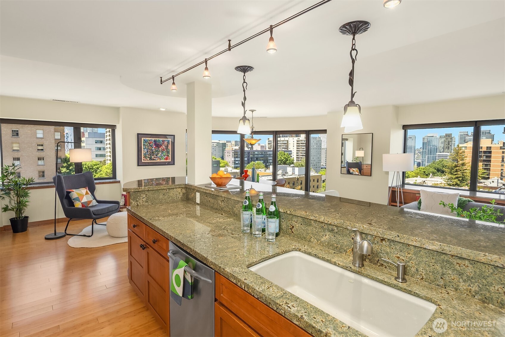 1301 Spring Street, Unit 8F Seattle, WA 98104 - Photo 8 of 32