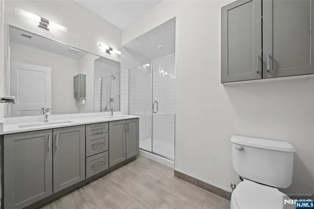 $3,450 | 313 Woodland Place, Unit 207, Leonia, NJ 07605