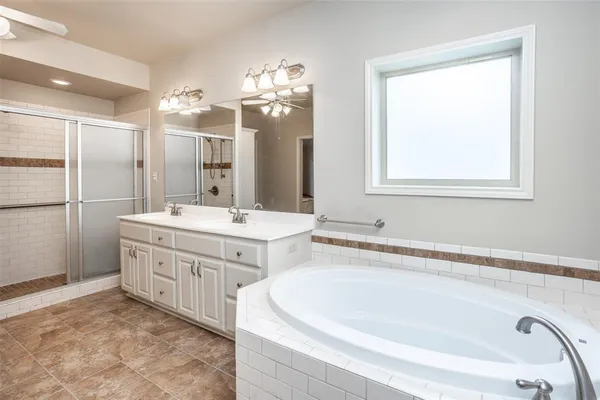 $2,375,000 | 94 Arend Drive, Gainesville, TX 76240