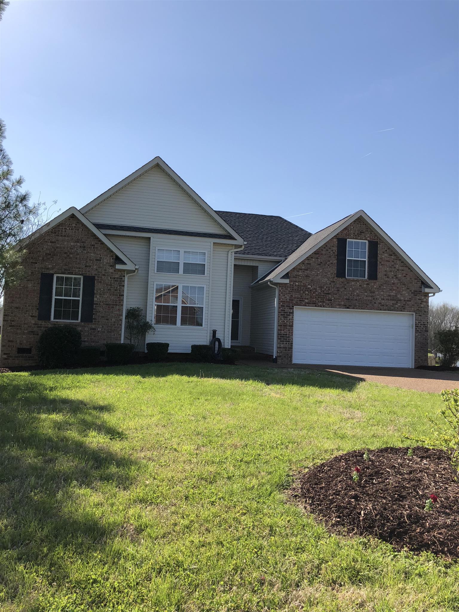 2001 Eagle Court Spring Hill, TN 37174 - Photo 2 of 21