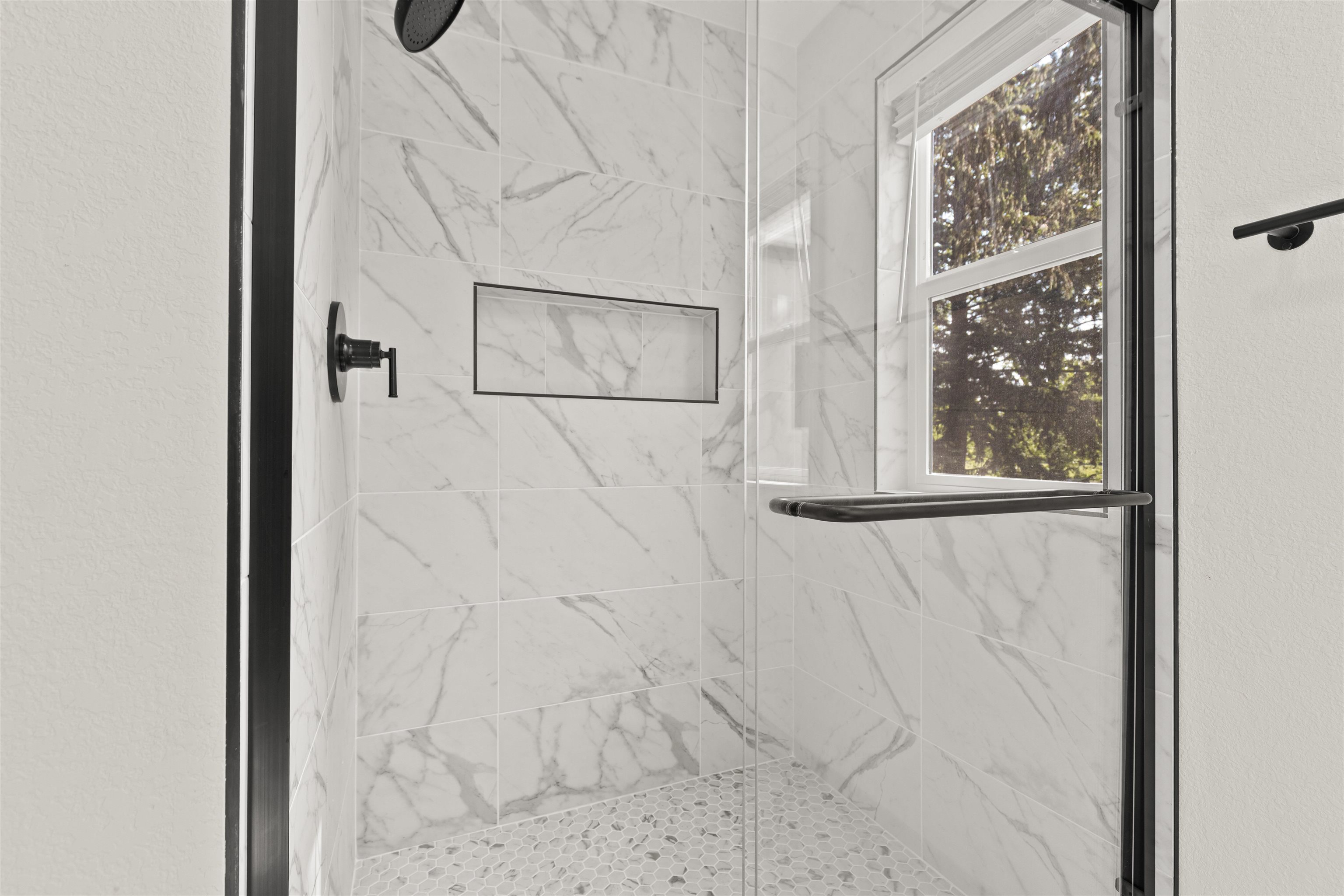 7330 Olde Creek Road Rockford, IL 61114 - Photo 6 of 20 a bathroom with a window