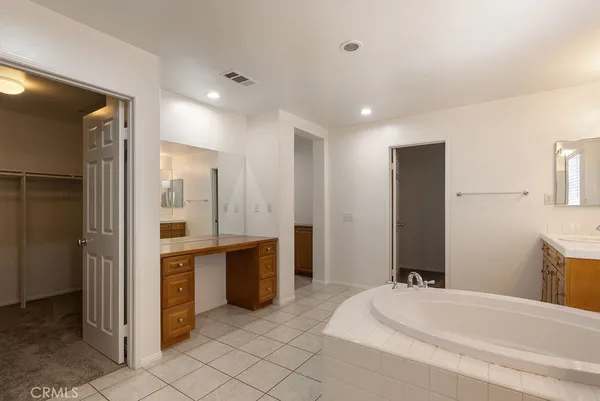 $699,900 | 182 Monument Parkway, Perris, CA 92570